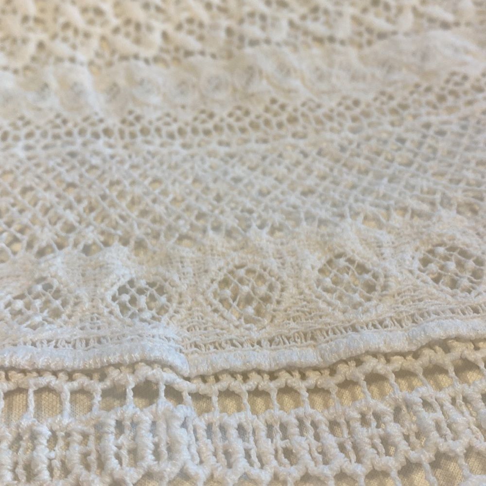 Solitaire Lace Mini Dress Size Medium Vanilla Girl - Picture 12 of 13